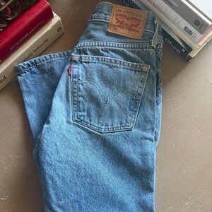 Levi's 501 90s Women's Straight Leg Jeans